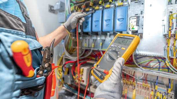 Best Local Electrician Companies  in Bay Pines, FL